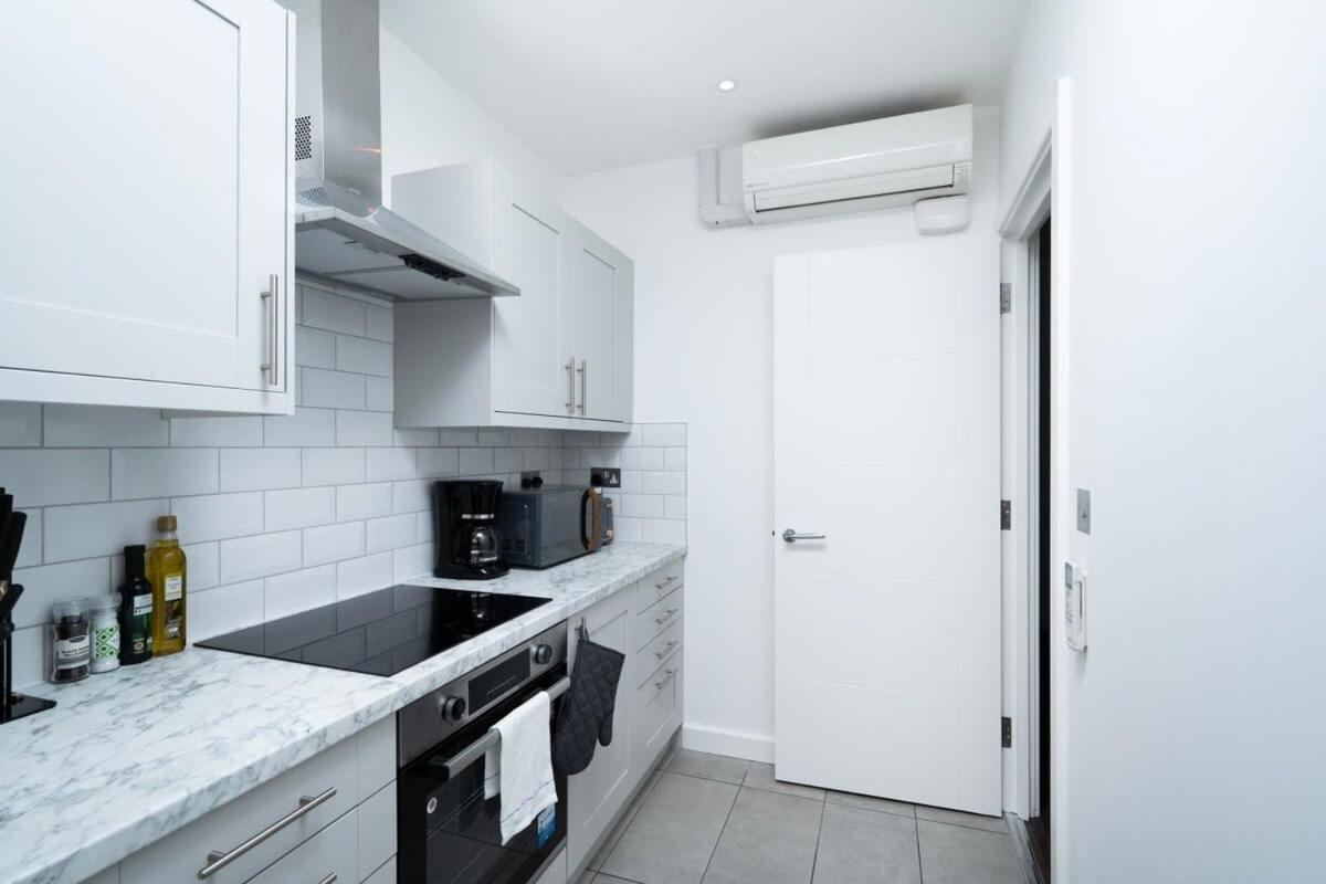 Stylish 3Br Flat In The Heart Of Soho London 아파트 외부 사진